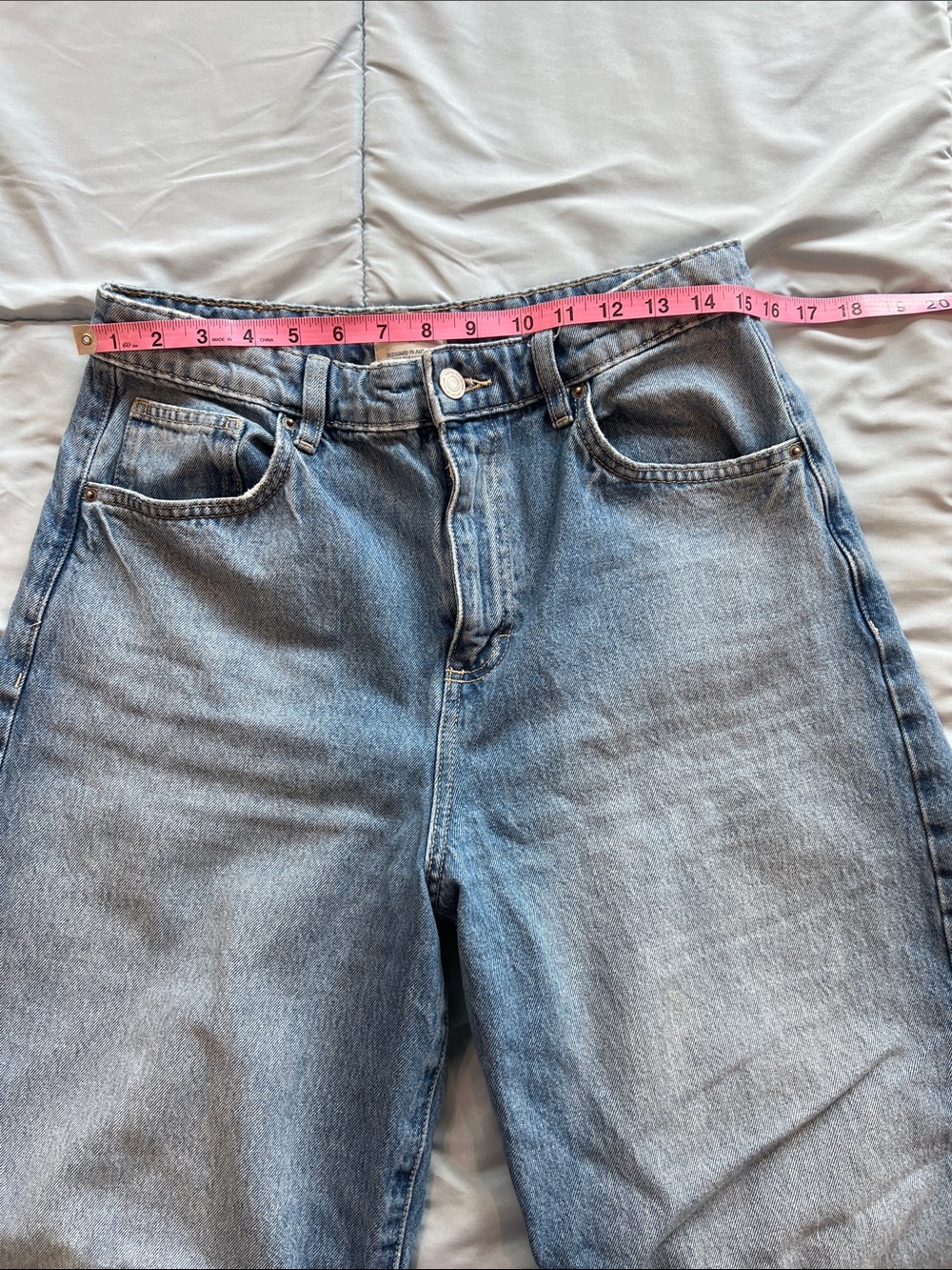Cotton On High-Rise Wide- leg Barrel Jeans in Light Blue Wash - Picture 3 of 6